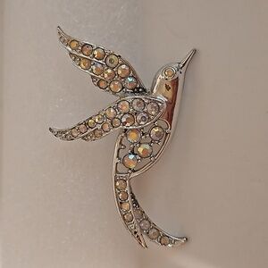 SARAH COVENTRY AB Rhinstones on Silvertone Bird Brooch
